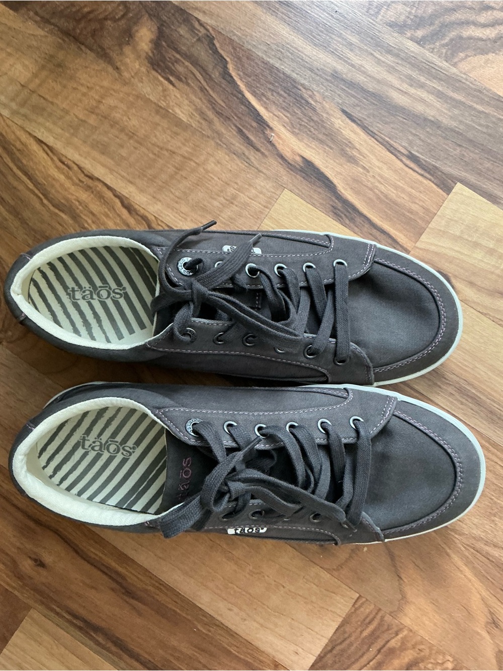 Taos Footwear Charcoal Canvas Lace-Up Sneakers